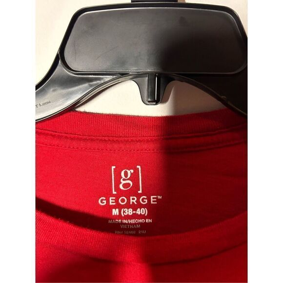 Santa’s Helper red long sleeve tee size men’s medium C19-9 (J) - Picture 3 of 3